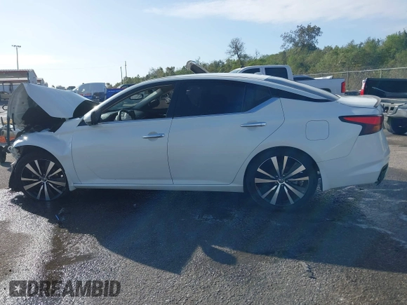 2019 Nissan Altima 2.5 Platinum with VIN 1N4BL4FV7KC219605, listed as a IAAI auction lot 40867438 with 80,208 mi miles. Bid and sale history available at carsss.com. Image 14.