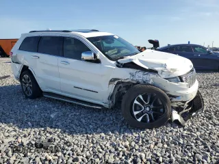 2017 Jeep Grand Cherokee Overland с VIN 1C4RJFCG2HC769223, выставлен на аукционе Copart как лот 60676775 с пробегом 83 962 миль миль и Списание • Salvage title. История ставок и продаж доступна на DreamBid. Изображение 4.