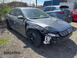 2015 Volkswagen Passat SE с VIN 1VWBV7A38FC025826, выставлен на аукционе IAAI как лот 42108113 с пробегом 139 459 миль миль и . История ставок и продаж доступна на DreamBid. Изображение 1.