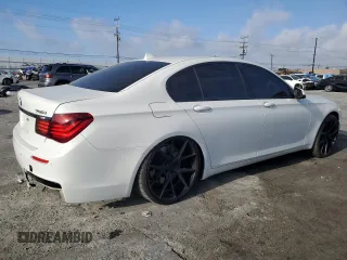 2014 BMW 7 Series 750i с VIN WBAYA8C53ED499850, выставлен на аукционе Copart как лот 43049625 с пробегом 85 780 миль миль и Списание • Salvage title. История ставок и продаж доступна на DreamBid. Изображение 3.