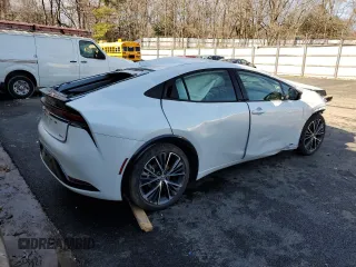 2024 Toyota Prius LE with VIN JTDADABU4R3014607, listed as a Copart auction lot 43644495 with 14,180 mi miles and Salvage Title. Bid and sale history available at carsss.com. Image 3.
