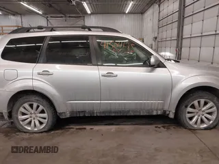 2012 Subaru Forester 2.5X Premium with VIN JF2SHBCC4CH459509, listed as a IAAI auction lot 41504125 with 189,749 mi miles. Bid and sale history available at carsss.com. Image 14.