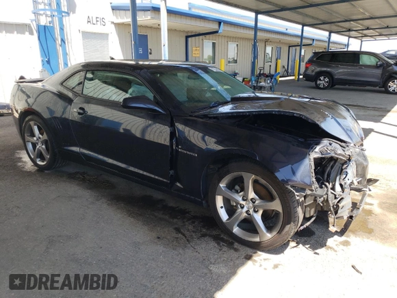 2014 Chevrolet Camaro LT z VIN 2G1FC1E37E9131877, wystawiony jako Copart lot #56491715 z przebiegiem 94 340 mil mil oraz Czysty tytuł • Clean title. Historia ofert i sprzedaży dostępna na DreamBid. Obrazek 4.