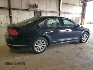 2013 Volkswagen Passat SEL Premium z VIN 1VWCH7A32DC046888, wystawiony jako Copart lot #55735385 z przebiegiem 265 379 mil mil oraz Czysty tytuł • Clean title. Historia ofert i sprzedaży dostępna na DreamBid. Obrazek 3.