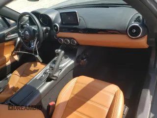 2017 FIAT 124 Spider Elaborazione Abarth z VIN JC1NFAEK7H0105552, wystawiony jako Copart lot #56194464 z przebiegiem 64 001 mil mil oraz Szkody całkowita. Historia ofert i sprzedaży dostępna na DreamBid. Obrazek 8.