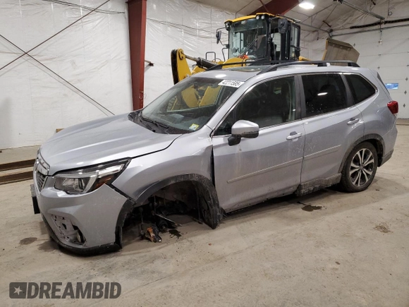2020 Subaru Forester Limited with VIN JF2SKASC9LH585152, listed as a Copart auction lot 42211585 with 43,871 mi miles and Salvage Title. Bid and sale history available at carsss.com. Image 1.
