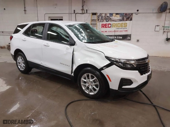 2022 Chevrolet Equinox LS with VIN 3GNAXSEV3NS170280, listed as a IAAI auction lot 41729722 with 44,412 mi miles. Bid and sale history available at carsss.com. Image 1.