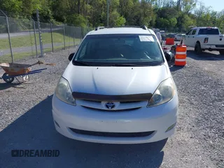 2008 Toyota Sienna XLE with VIN 5TDZK22C08S100113, listed as a IAAI auction lot 42118757 with 232,372 mi miles and . Bid and sale history available at DreamBid. Image 12.