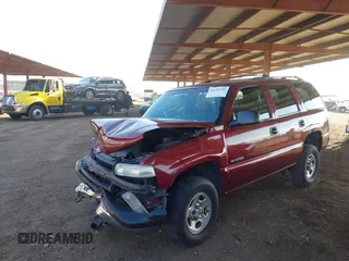2001 Chevrolet Tahoe Special Service with VIN 1GNEK13V41J280036, listed as a IAAI auction lot 41232795 with 179,623 mi miles. Bid and sale history available at carsss.com. Image 2.