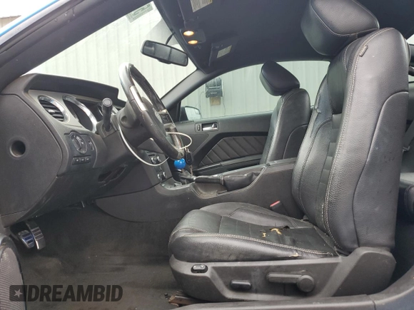 2011 Ford Mustang V6 with VIN 1ZVBP8AM5B5121663, listed as a Copart auction lot 51989235 with 186,407 mi miles and Salvage title. Bid and sale history available at DreamBid. Image 7.