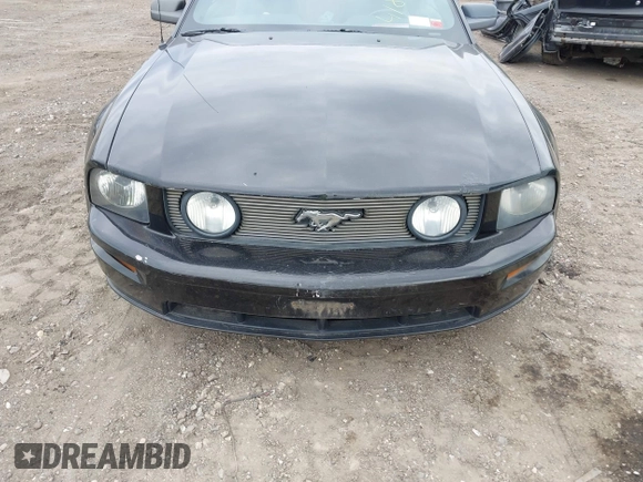 2006 Ford Mustang GT Deluxe with VIN 1ZVHT82H965112395, listed as a IAAI auction lot 41895837 with 89,804 mi miles and . Bid and sale history available at carsss.com. Image 12.