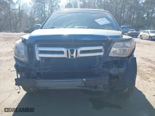 2008 Honda Pilot EX-L with VIN 5FNYF28548B018107, listed as a IAAI auction lot 41352252 with 267,224 mi miles. Bid and sale history available at carsss.com. Image 6.