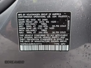 2024 Volkswagen Atlas SEL Premium R-Line z VIN 1V2FR2CA0RC523772, wystawiony jako IAAI lot #41544482 z przebiegiem 7 703 mil mil oraz . Historia ofert i sprzedaży dostępna na DreamBid. Obrazek 9.
