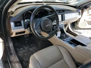 2017 Jaguar XF 20d Prestige with VIN SAJBK4BN2HCY45611, listed as a Copart auction lot 57742523 with 85,038 mi miles. Bid and sale history available at carsss.com. Image 8.