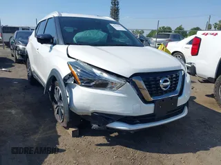 2020 Nissan Kicks SR z VIN 3N1CP5DV4LL485202, wystawiony jako IAAI lot #42195025 z przebiegiem 44 528 mil mil oraz . Historia ofert i sprzedaży dostępna na DreamBid. Obrazek 1.