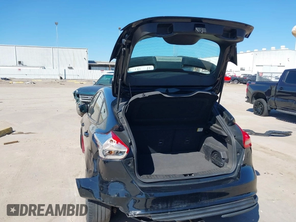 2018 Ford Focus ST with VIN 1FADP3L95JL332577, listed as a IAAI auction lot 41748222 with 73,491 mi miles and . Bid and sale history available at DreamBid. Image 18.