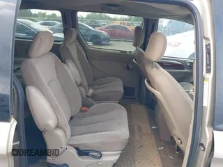 2003 Chrysler Town & Country LXi with VIN 2C4GP54L53R111892, listed as a IAAI auction lot 42069275 with 190,586 mi miles. Bid and sale history available at carsss.com. Image 8.