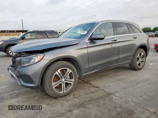 2017 Mercedes-Benz GLC 300 z VIN WDC0G4JB2HF167031, wystawiony jako Copart lot #54440295 z przebiegiem 80 407 mil mil oraz Tytuł czysty. Historia ofert i sprzedaży dostępna na DreamBid. Obrazek 1.