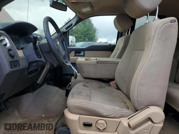 2014 Ford F-150 XL with VIN 1FTFX1ETXEKG17352, listed as a Copart auction lot 53354055 with 233,431 mi miles and Clean Title. Bid and sale history available at DreamBid. Image 7.