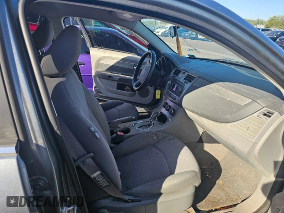 2007 Chrysler Sebring z VIN 1C3LC46K27N530587, wystawiony jako Copart lot #87905995 z przebiegiem 96 297 mil mil oraz Czysty tytuł • Clean title. Historia ofert i sprzedaży dostępna na DreamBid. Obrazek 5.