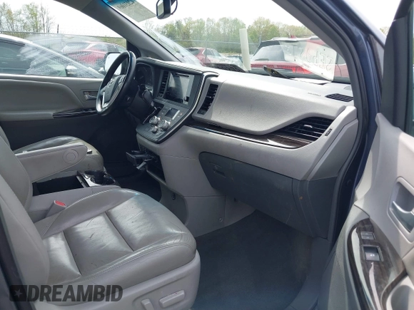 2015 Toyota Sienna XLE with VIN 5TDYK3DC9FS653421, listed as a IAAI auction lot 42031069 with 175,830 mi miles. Bid and sale history available at carsss.com. Image 5.