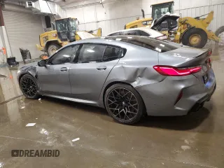 2022 BMW M8 Competition z VIN WBSGV0C02NCH36032, wystawiony jako Copart lot #45772865 z przebiegiem 33 647 mil mil oraz Szkoda całkowita • Salvage title. Historia ofert i sprzedaży dostępna na DreamBid. Obrazek 2.