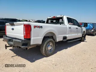 2023 Ford F-250 XL with VIN 1FT7W2BA2PED92331, listed as a Copart auction lot 60630835 with 29,903 mi miles and Salvage title. Bid and sale history available at DreamBid. Image 3.