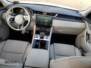 2022 Jaguar F-Pace with VIN SADCK2EX2NA692924, listed as a Copart auction lot 84431864 with 31,520 mi miles and Salvage title. Bid and sale history available at DreamBid. Image 8.