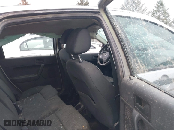 2009 Ford Focus SE z VIN 1FAHP35N89W154055, wystawiony jako IAAI lot #41680350 z przebiegiem 165 476 mil mil oraz . Historia ofert i sprzedaży dostępna na DreamBid. Obrazek 8.