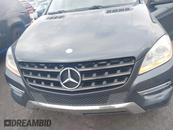 2013 Mercedes-Benz M 350 z VIN 4JGDA5JB2DA218626, wystawiony jako IAAI lot #42273274 z przebiegiem 176 539 mil mil oraz . Historia ofert i sprzedaży dostępna na DreamBid. Obrazek 6.
