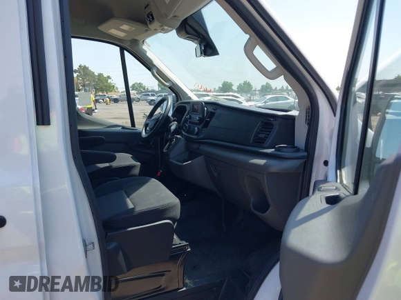 2023 Ford Transit Passenger XL with VIN 1FBAX2CG7PKC04821, listed as a IAAI auction lot 42379783 with 15,909 mi miles and . Bid and sale history available at DreamBid. Image 5.