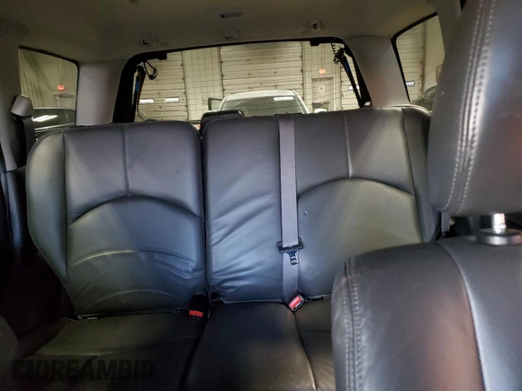 2005 Mazda Tribute i with VIN 4F2YZ92Z55KM31146, listed as a Copart auction lot 42934565 with 81,657 mi miles and Non Repairable. Bid and sale history available at carsss.com. Image 10.
