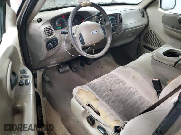 2003 Ford F-150 XL with VIN 1FTRX17L43NB70023, listed as a Copart auction lot 42103605 with 373,478 mi miles and Clean Title. Bid and sale history available at carsss.com. Image 8.
