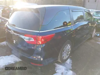 2018 Honda Odyssey LX with VIN 5FNRL6H27JB019591, listed as a IAAI auction lot 41476327 with 117,870 mi miles. Bid and sale history available at carsss.com. Image 4.