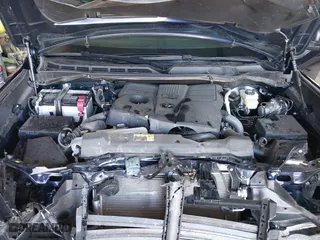 2024 Toyota Tundra 4WD SR5 with VIN 5TFLA5DB7RX176664, listed as a IAAI auction lot 40418278 with 12,105 mi miles. Bid and sale history available at carsss.com. Image 10.