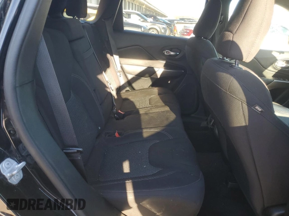 2019 Jeep Cherokee Latitude with VIN 1C4PJLCB2KD204577, listed as a Copart auction lot 41619435 with 143,501 mi miles and Salvage Title. Bid and sale history available at carsss.com. Image 11.