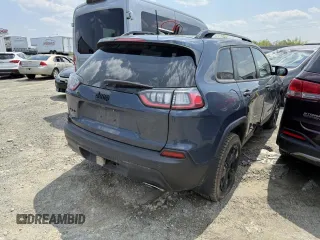 2022 Jeep Cherokee Latitude Lux with VIN 1C4PJMMX1ND513185, listed as a Copart auction lot 58665695 with 80,120 mi miles and Salvage title. Bid and sale history available at DreamBid. Image 3.