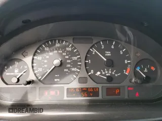 2005 BMW 3 Series 325i with VIN WBAEV33445KX10454, listed as a Copart auction lot 82350104 with 135,167 mi miles and Non repairable. Bid and sale history available at DreamBid. Image 9.