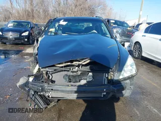 2005 Honda Accord LX z VIN 1HGCM56465A043558, wystawiony jako IAAI lot #41093521 z przebiegiem 190 731 mil mil oraz . Historia ofert i sprzedaży dostępna na DreamBid. Obrazek 13.