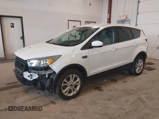 2019 Ford Escape SE z VIN 1FMCU9GDXKUA97147, wystawiony jako IAAI lot #42155997 z przebiegiem 94 829 mil mil oraz . Historia ofert i sprzedaży dostępna na DreamBid. Obrazek 17.