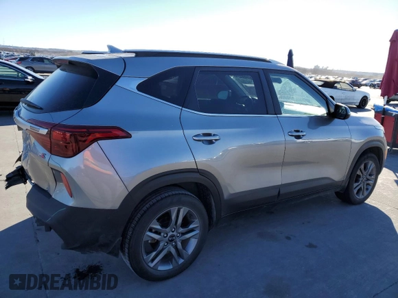 2021 Kia Seltos S with VIN KNDEU2AAXM7095595, listed as a Copart auction lot 87456074 with 122,712 mi miles and Clean Title. Bid and sale history available at DreamBid. Image 3.