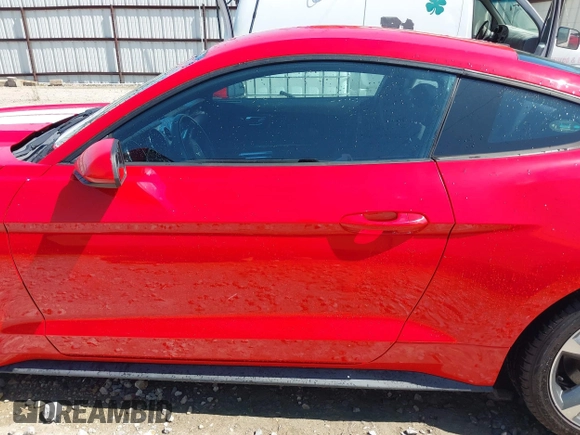 2015 Ford Mustang EcoBoost z VIN 1FA6P8TH3F5337916, wystawiony jako IAAI lot #42176893 z przebiegiem 120 757 mil mil oraz . Historia ofert i sprzedaży dostępna na DreamBid. Obrazek 14.