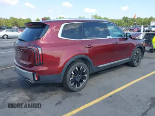 2023 Kia Telluride SX z VIN 5XYP54GC2PG340522, wystawiony jako IAAI lot #42611768 z przebiegiem 48 065 mil mil oraz . Historia ofert i sprzedaży dostępna na DreamBid. Obrazek 4.