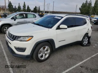 2021 Jeep Compass Latitude с VIN 3C4NJCBB3MT538820, выставлен на аукционе Copart как лот 45730415 с пробегом 62 969 миль миль и Списание • Salvage title. История ставок и продаж доступна на DreamBid. Изображение 1.