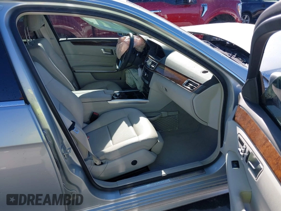 2014 Mercedes-Benz E 350 Sport с VIN WDDHF5KB5EA912854, выставлен на аукционе IAAI как лот 41263897 с пробегом 23 451 миль миль и . История ставок и продаж доступна на DreamBid. Изображение 5.
