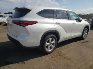 2020 Toyota Highlander L with VIN 5TDCZRBH9LS504672, listed as a Copart auction lot 54147505 with 49,879 mi miles and Salvage title. Bid and sale history available at DreamBid. Image 3.