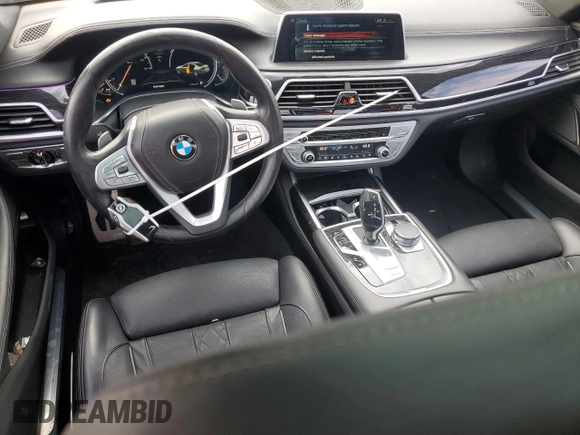 2017 BMW 7 Series with VIN WBA7B0C31HG527138, listed as a Copart auction lot 83545034 with 46,370 mi miles and Clean Title. Bid and sale history available at DreamBid. Image 8.