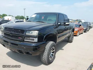 2003 Chevrolet Silverado 1500 LS with VIN 2GCEK19T231190833, listed as a IAAI auction lot 41963694 with 170,373 mi miles. Bid and sale history available at carsss.com. Image 2.