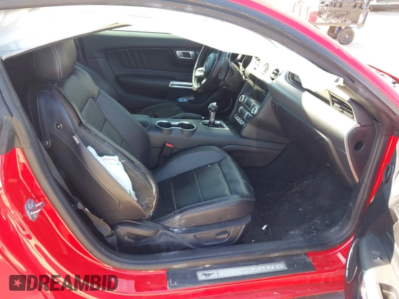 2022 Ford Mustang EcoBoost z VIN 1FA6P8TH1N5101036, wystawiony jako IAAI lot #41629909 z przebiegiem 39 781 mil mil oraz . Historia ofert i sprzedaży dostępna na DreamBid. Obrazek 5.