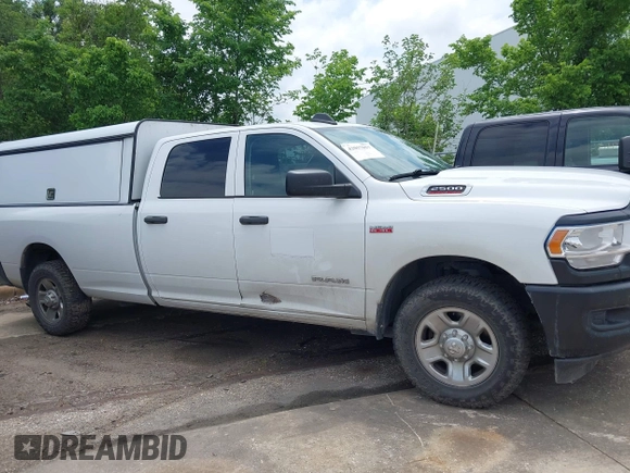 2019 Ram 2500 Tradesman with VIN 3C6UR4HJ9KG600789, listed as a IAAI auction lot 42057857 with 177,514 mi miles. Bid and sale history available at carsss.com. Image 14.